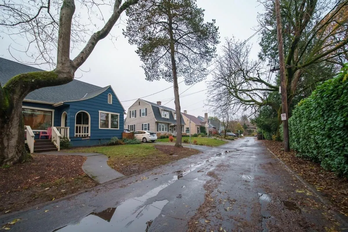 #Stayinmydistrict Overlook Backyard Tiny Suite Portland 0*,