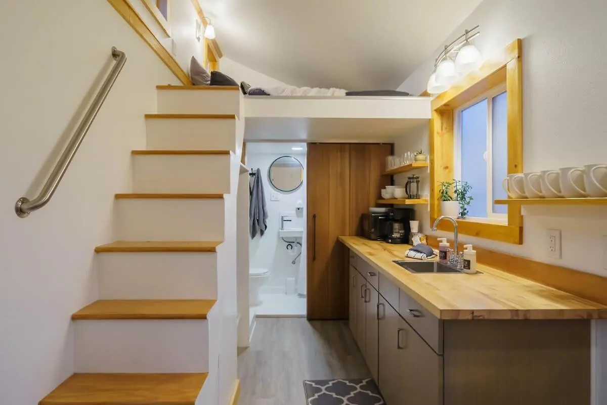 #Stayinmydistrict Overlook Backyard Tiny Suite Portland
